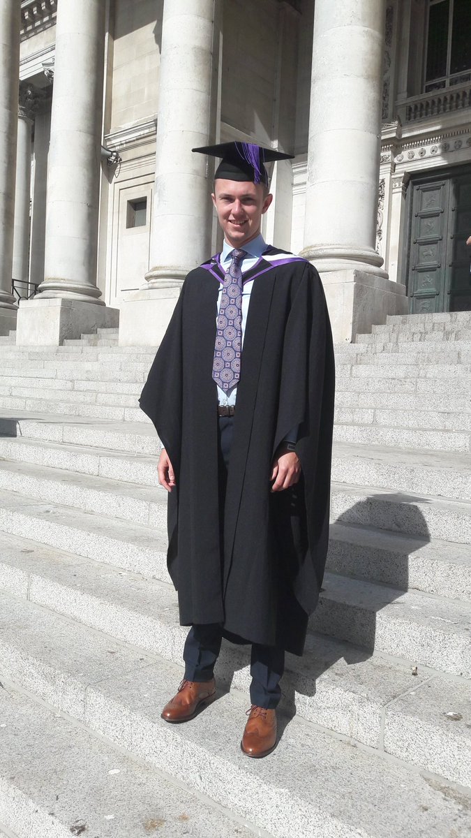 OfficalBruce's tweet photo. At #UOPGrad2018 with my big boy. 1st of our family with a degree. Well played son x https://t.co/wcCU3mVAig
