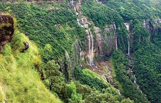 DigitalKadwin's tweet photo. Places to visit  monsoon season In India:
https://t.co/jR8ZndhXdH

#travel #happy #cute #nice #nyc #photographyplaces 
#photography #photo #tbt
#love #streettravel #sun
#sky #hiils #follow #art
#travelguideonline https://t.co/5KhynZj9Sk