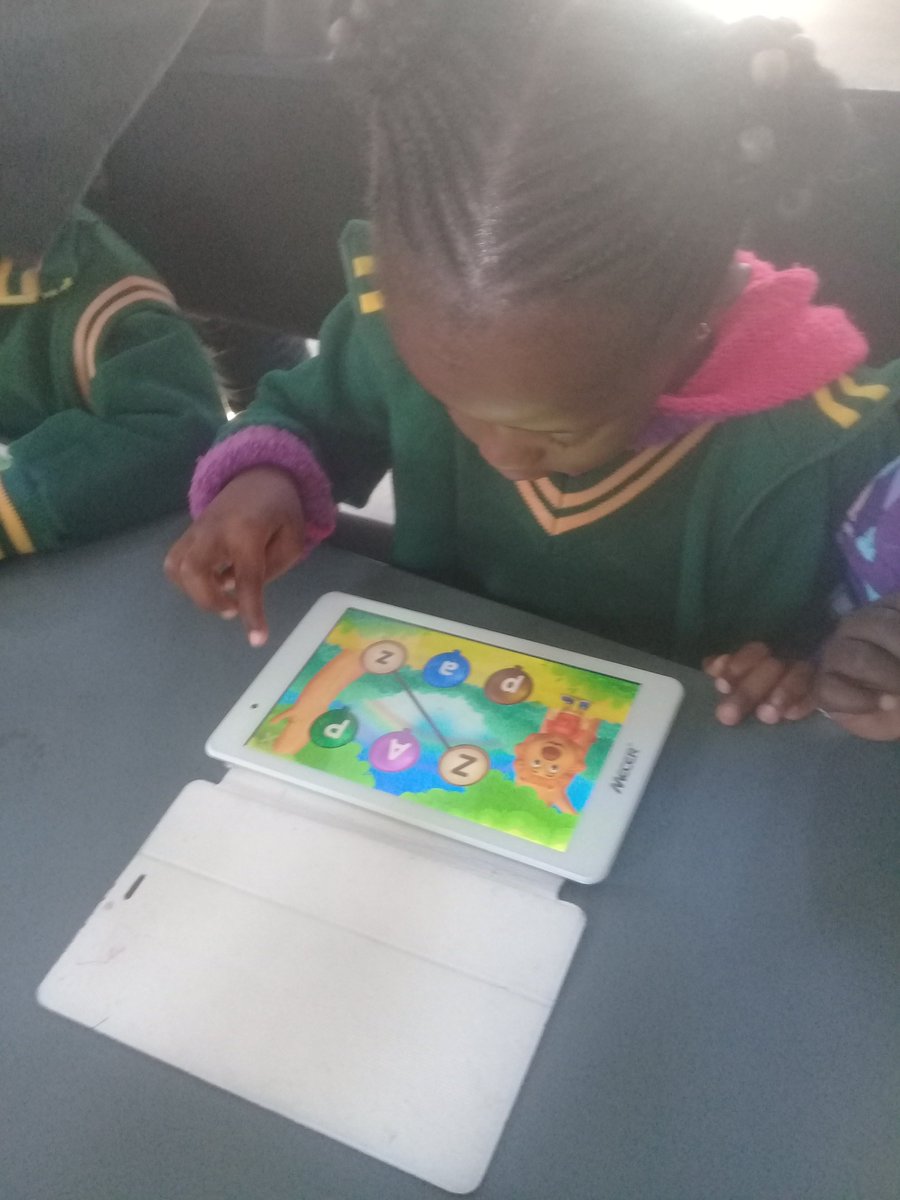 govern911's tweet photo. Welcome back to #NtshuxekaniPrimary #WonderfilledLearning continues #EducationRebolution #EdTech @GwfOnline https://t.co/qQkAAvOwju