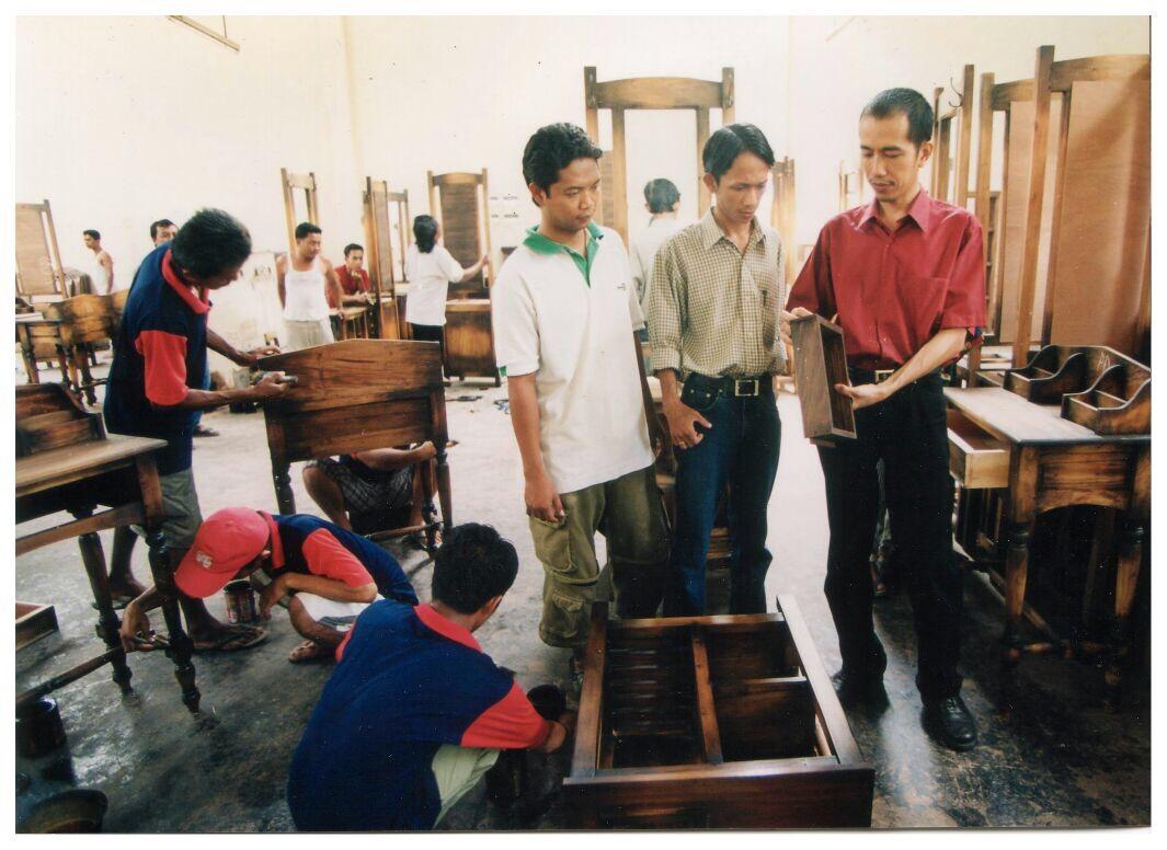 Ancaman dari dalam negeri berupa korupsi, kemiskinan, dan kesenjangan. Dari luar seperti perang dagang. Kita hadapi dengan cara meningkatkan produktivitas, etos kerja, elan juang, dan disiplin.

Jangan pernah pesimistis, gampang ragu, atau takut menghadapi cobaan dan ujian.