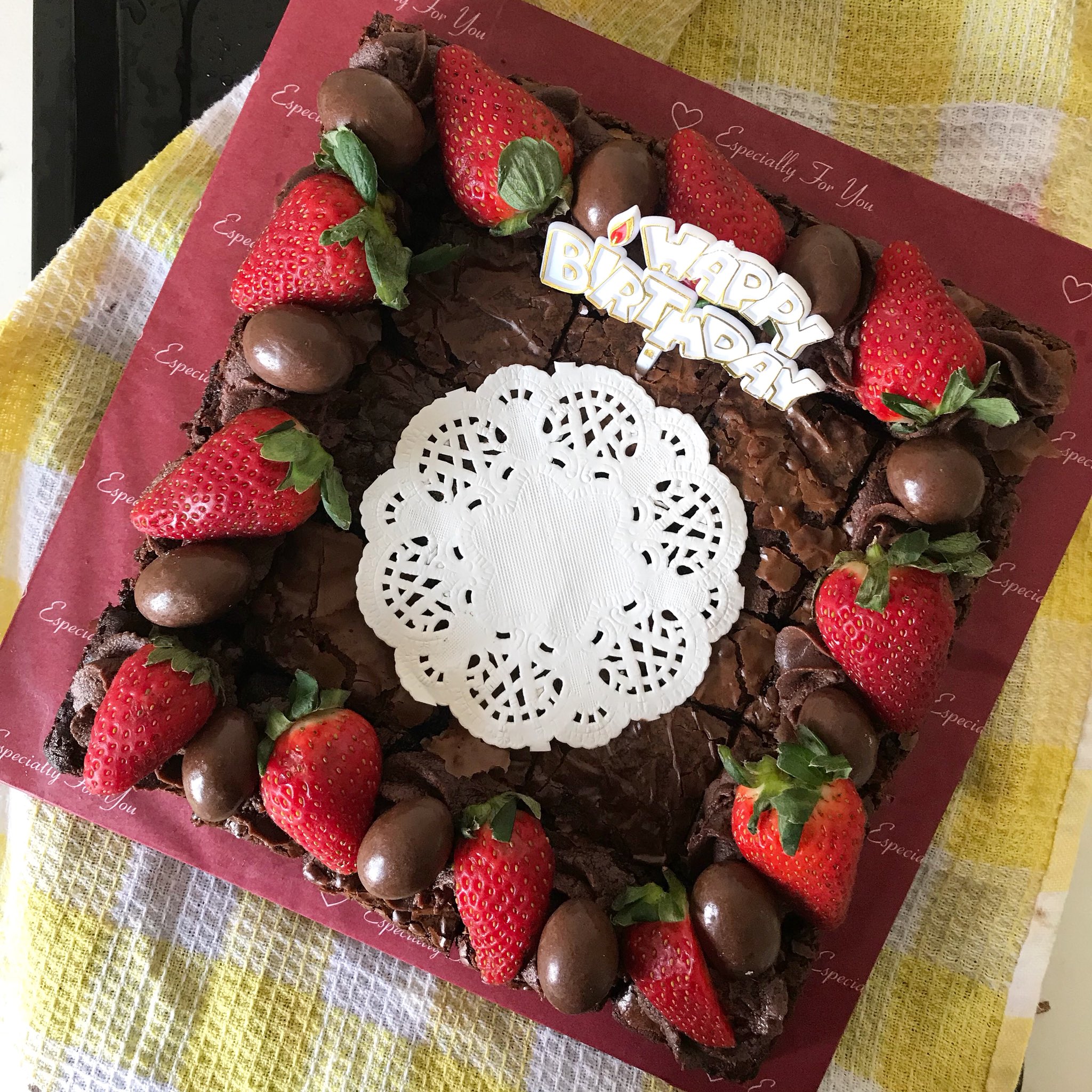 Easy Mini Chocolate Cake {So Cute Too!} ⋆ Growing Up Cali