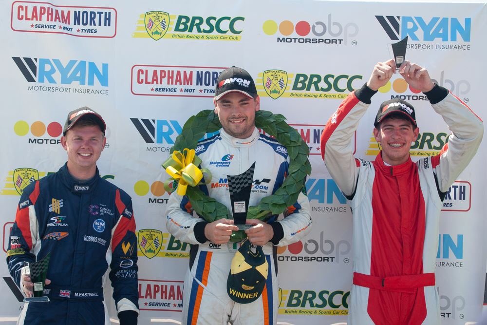 Murray’s Castle Combe a’NIALL’ation

Read more: p1d.eu/7l

📷 <a href="/JakobEbrey/">JEP</a> 

#ff1600