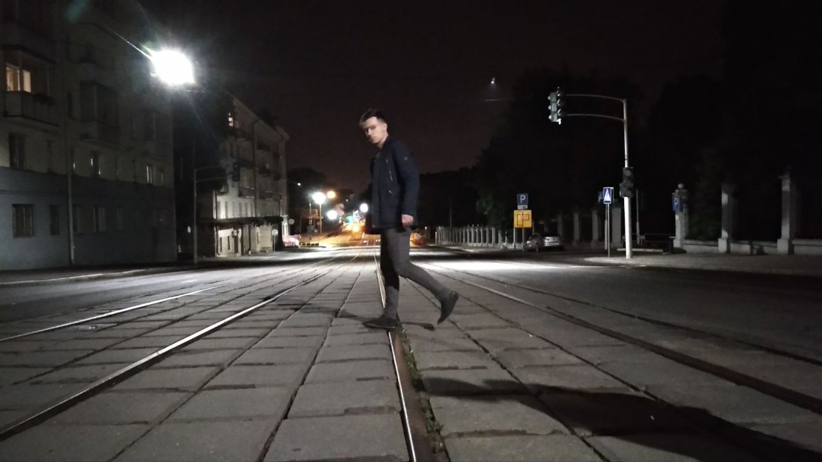 Где эти трое ?!