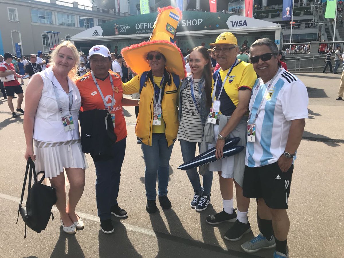 WayQuito's tweet photo. Nuestros #ViajerosFutboleros están de regreso. Ya vuelan en @aeroflot hacia #LaHabana #Cuba, luego de disfrutar un mundial fantástico.
#Rusia2018, hasta siempre. https://t.co/f6aiJYA1J5