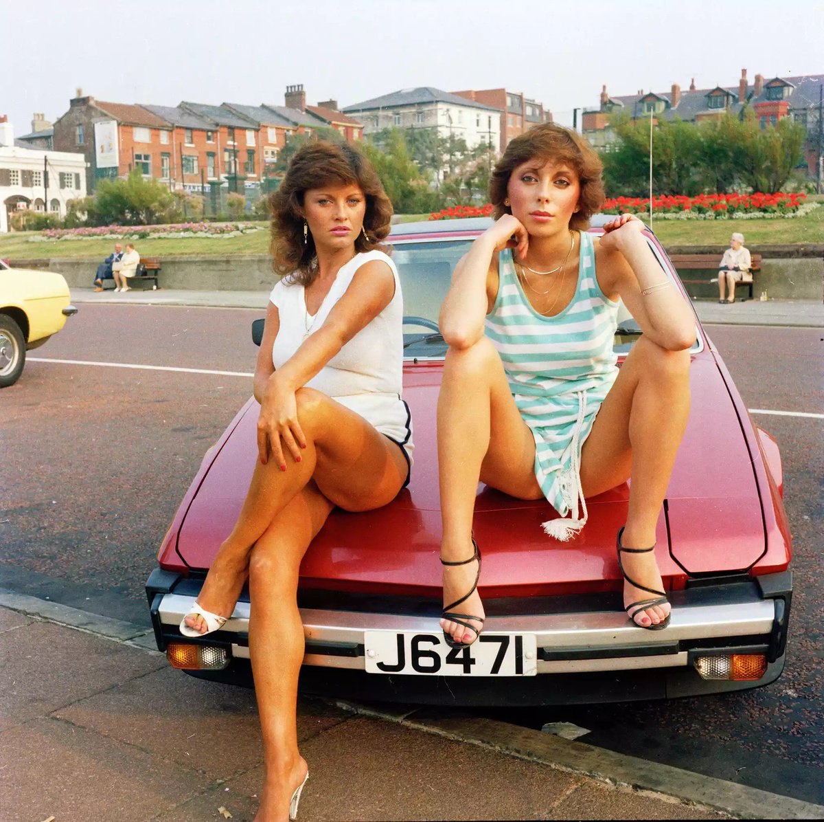mixdevil66's tweet photo. #NewBrightonrevisited – three decades in pictures. A group show brings together for the first time the #NewBrighton pictures of internationally renowned British photographers #MartinParr, #KenGrant and #TomWood. @imaginewirral @sailing_the https://t.co/qCP80MkEb4 https://t.co/xxlj4Ed5wj