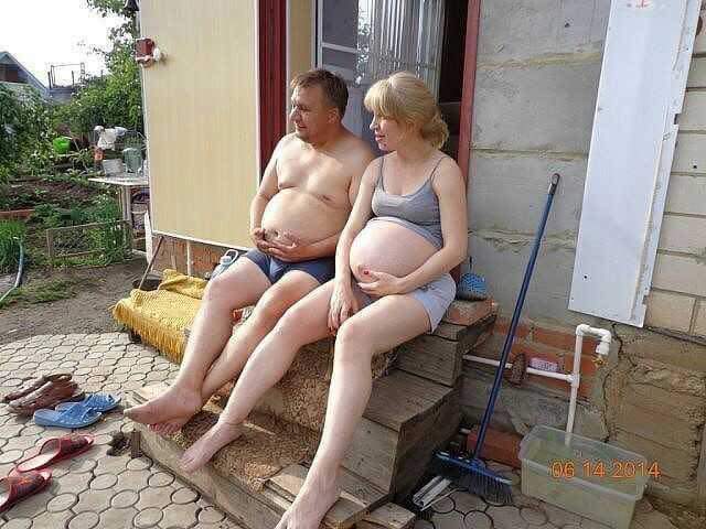 من الجميل ان تشارك زوجتك كل شئ 
😂😂😂😂😂