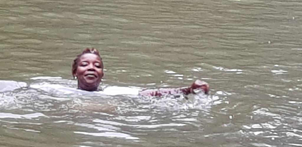 SandrasPainting's tweet photo. The joy of swimming here
#ChuttesDeTanougou
#MyBeautifulBenin
#VisitBenin
#DestinationBenin
#TourismInBenin
#Swimming
#Tanougou
#Atacora https://t.co/darjIVZqVz
