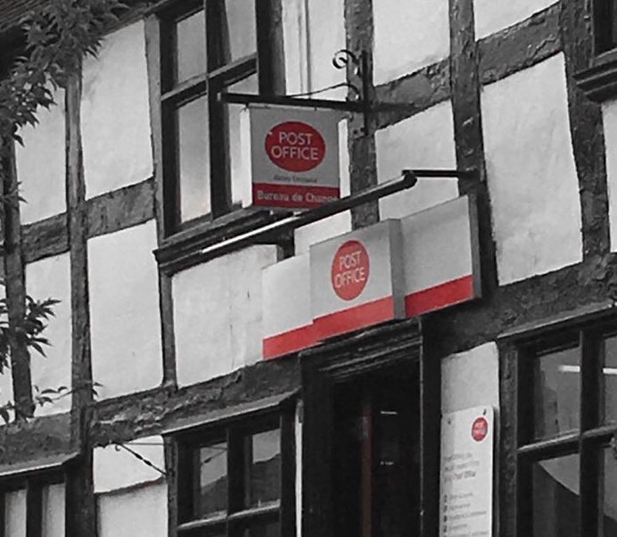 Caroline Jones tweet media