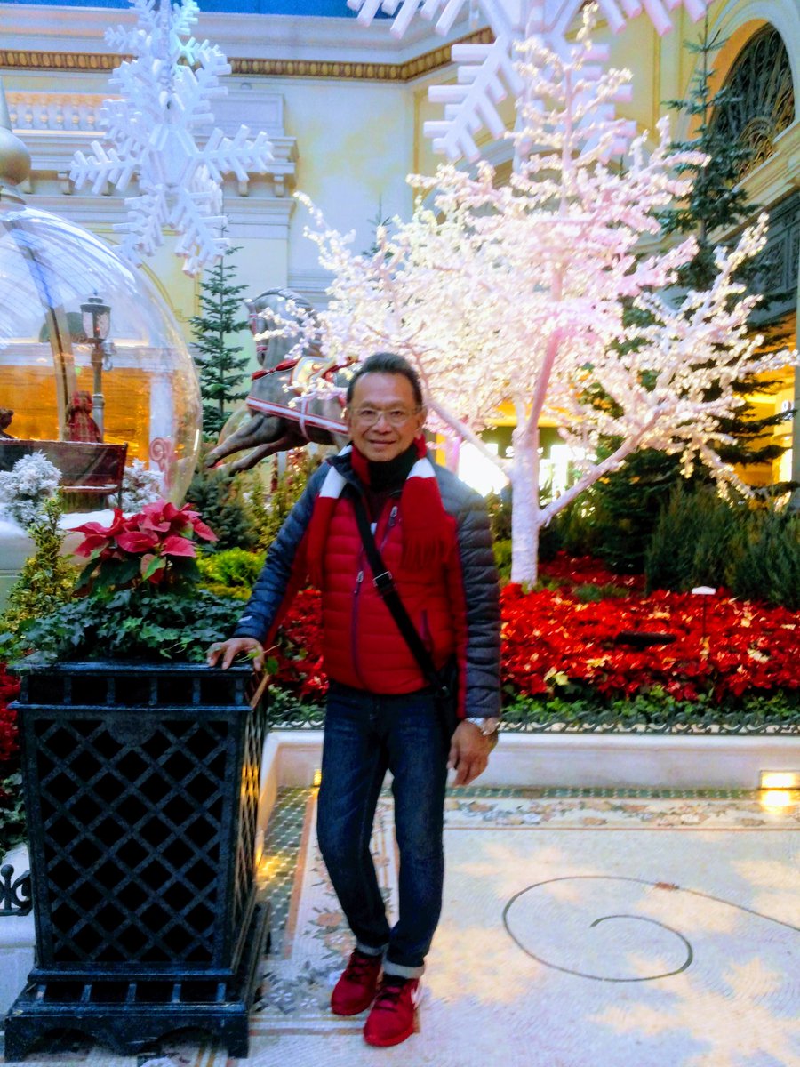 DelaIbe's tweet photo. Bellagio Hotel Las Vegas. https://t.co/CEpixDemYk