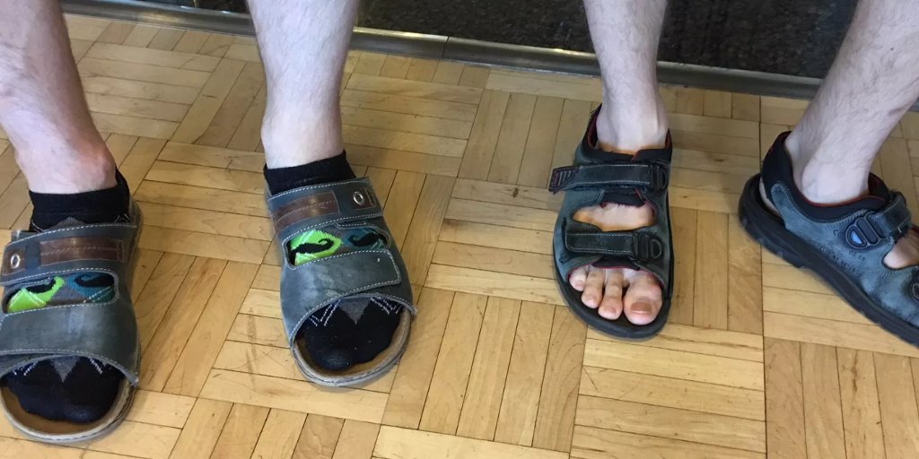 Sievo's tweet photo. Many people are puzzled by the same question: What should I wear to work? Here are 5 tips from Anna @A_Oelli, Sievo's VP of People, for summer office fashion: https://t.co/a9CANhAAOp
#officedresscode #officelife #workwear #HRrules #casual #summerfasion #takeiteasy https://t.co/ZjRrojW9ox