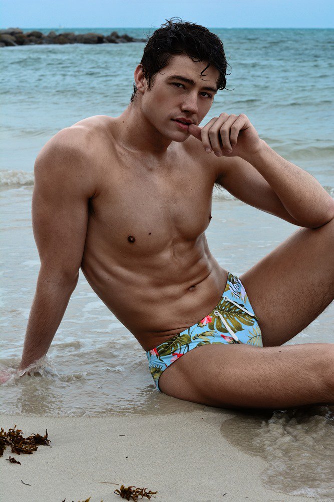 MaleHQ1's tweet photo. #Marcuse #Havana #swimbrief evokes the exotic beaches of #Cuba. From #Australia to #02-06, Ming Arcade (opp Hard Rock Cafe), 21 Cuscaden Rd, #Singapore 249720. Online at https://t.co/9TE0XLIICd
#malehq #aussie #swimgear #swimbriefs #swimtrunks #aussiehunks #aussiejocks https://t.co/hjLhB7yYdo
