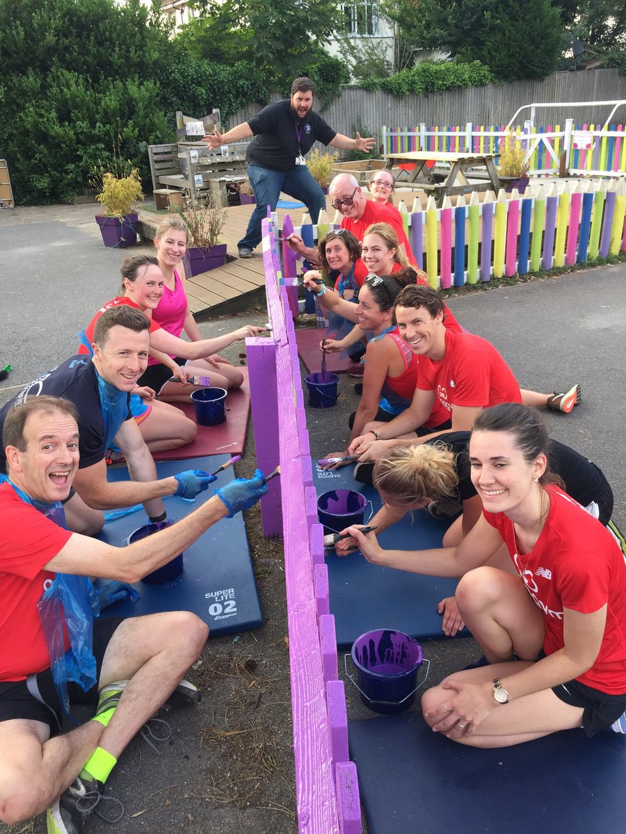 GGBournemouth's tweet photo. Tomorrow our group run takes us to Boscombe to do some fence painting at a primary school. Come along for a 4km run each way, have a chat, make new friends and do some good in the community! 
https://t.co/N9K66MDYAF 
#bournemouth #volunteer #run #dogood #community https://t.co/I8yJ2iHYpV