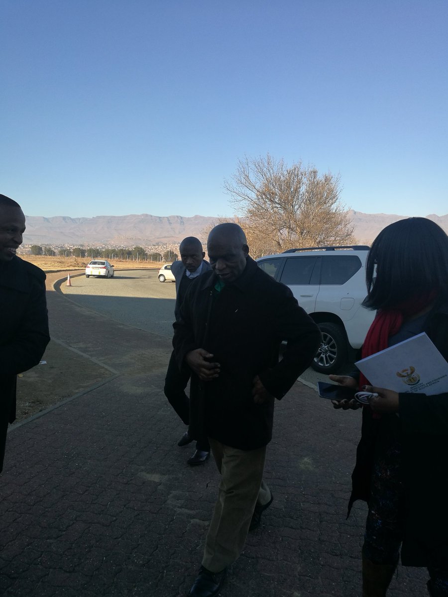DOAgov_ZA's tweet photo. Minister Zokwana has arrived at the Thabo Mofutsanyana District Municipality ahead of the imbizo on living conditions of farm workers in the Free State. #ImbizoWeek https://t.co/hsfy44CtQd