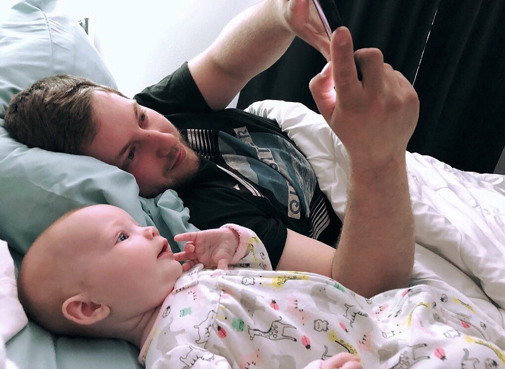 kkimbeeerly's tweet photo. my whole world https://t.co/G2zf9J4aJw
