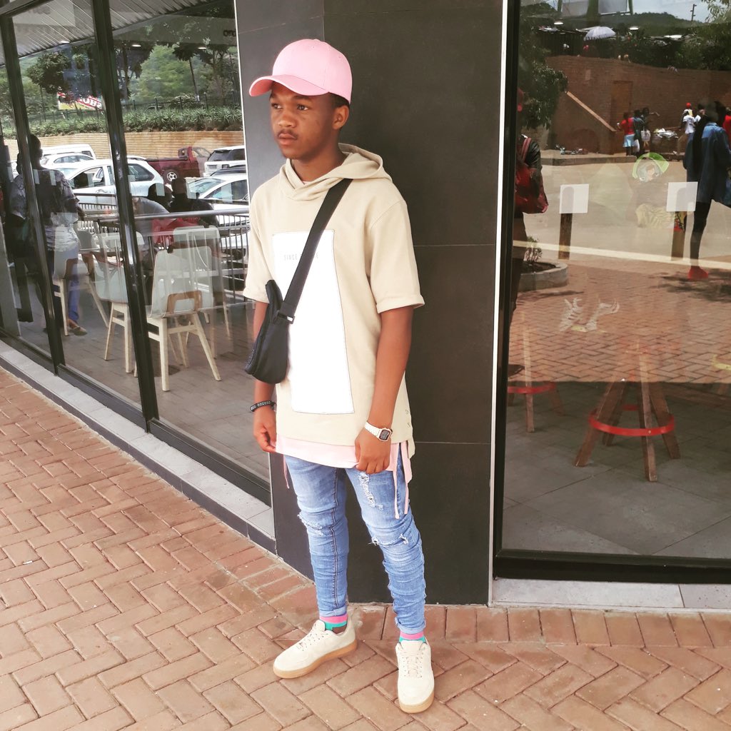 BrownDankWizard's tweet photo. #AF1_Challenge
@LaFlameSA https://t.co/DYHGsmDo1Q