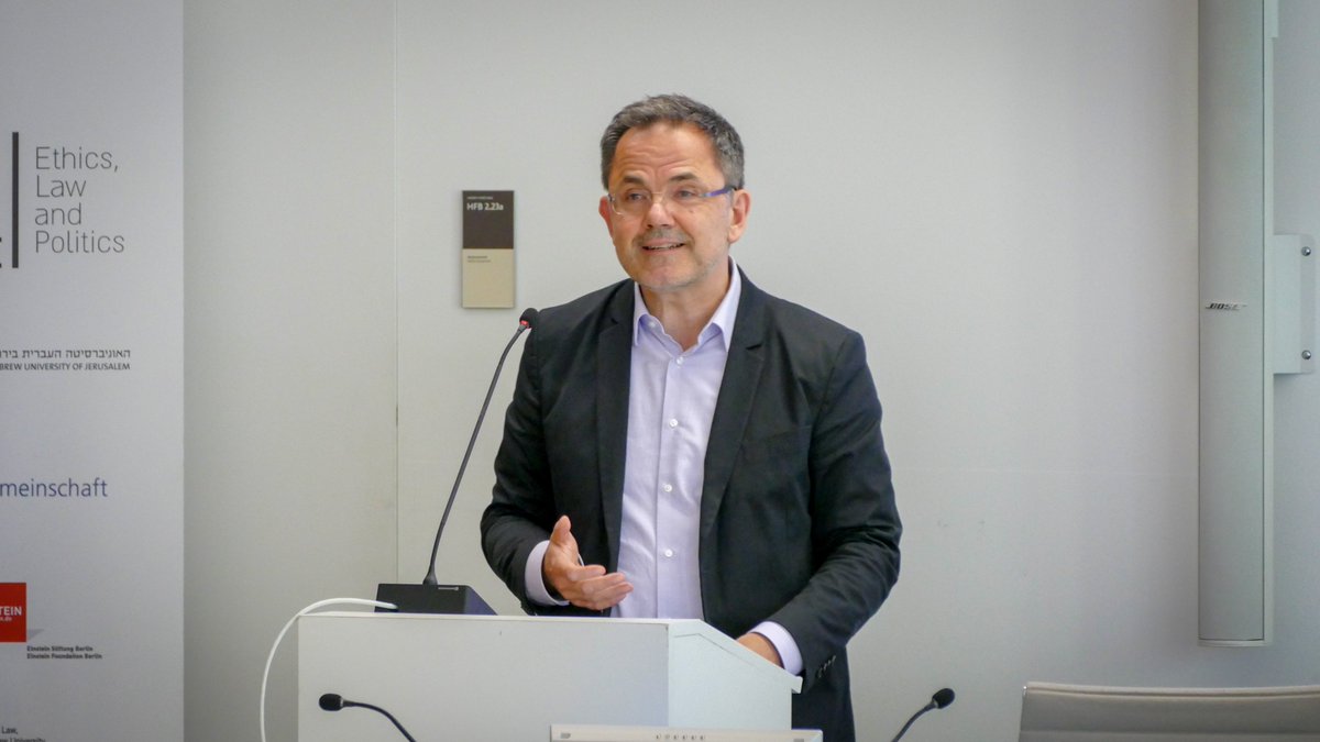 HR_UP_'s tweet photo. We are delighted to have had such an insightful keynote lecture by Prof. @JTasioulas about "Saving Human Rights from Human Rights Law” for our summer school 2018! @FU_Berlin https://t.co/yZ5LE8mBK0