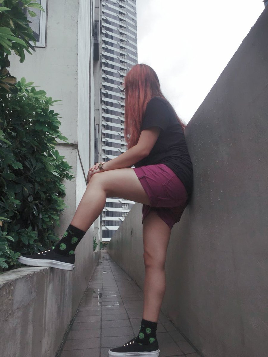 Kleeeiii's tweet photo. On point yung muscles ko sa binti ih https://t.co/H137lXB2pk
