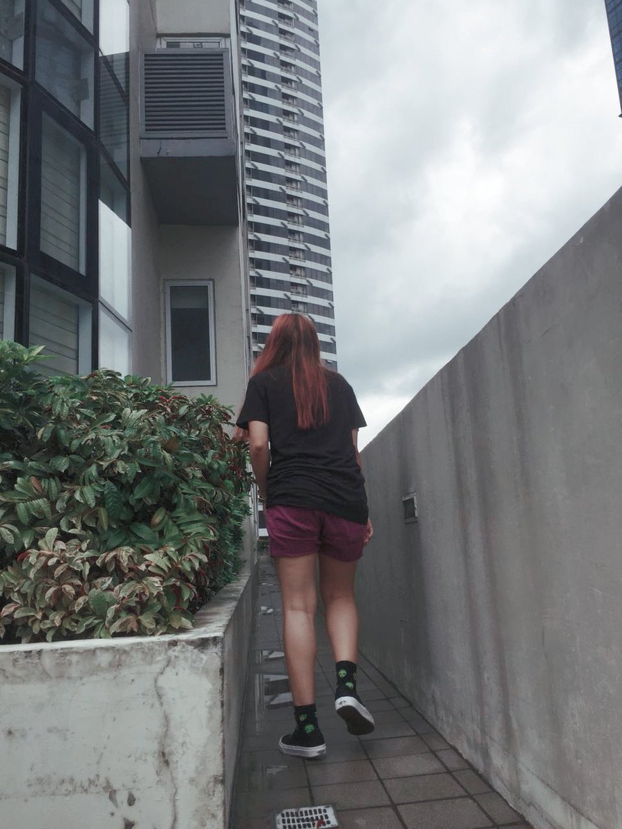 Kleeeiii's tweet photo. On point yung muscles ko sa binti ih https://t.co/H137lXB2pk