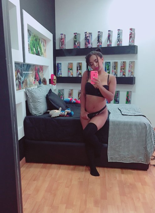 Some super hero for me?⚡️💥 https://t.co/i6Htne2dV3<a href="/tag/nuevafotodeperfil"class="tags"><span>#nuevafotodeperfil</span></a>