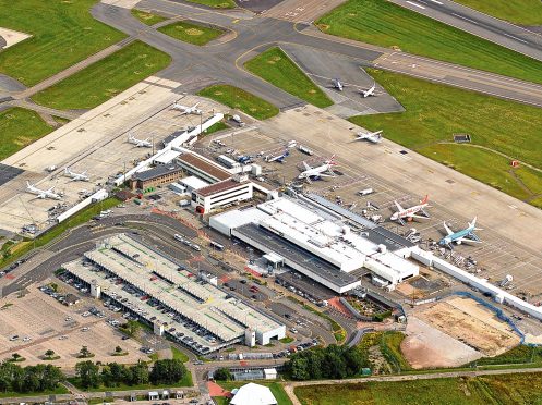 PJ_Aberdeen's tweet photo. Strikes could be averted after Aberdeen airport bosses increase pay offer

https://t.co/ntwYKNcDqT https://t.co/B2euYhCh8m