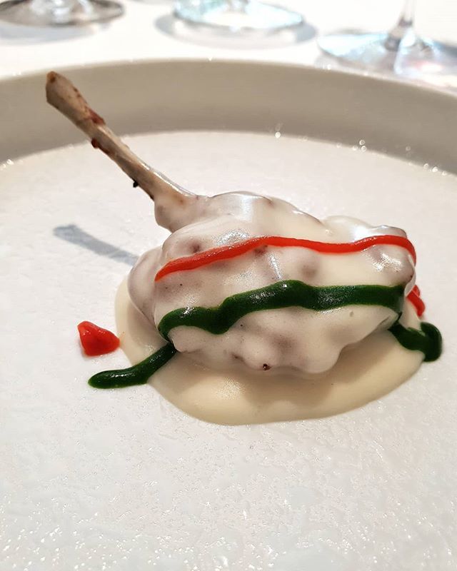 biancatecchiati's tweet image. Pigeon cotoletta alla bolognese. Max Poggi
.
.
.
@maxpoggi #divertiti #massimilianopoggi  #maxpoggi #trebbodireno #igersbologna #instafood #igersemiliaromagna #ig_emilia_romagna #foodie #foodstagram #foodexperience #foodlove #italianfood #visititaly #foo… ift.tt/2zLhyeu