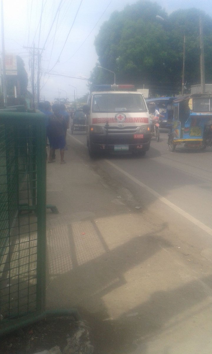ZamboangaCity's tweet photo. Under siege -  315 Sta Maria, Zamboanga City 7000, Philippines  #Zamboanga #ZamboangaCity #Dutuerte #ZamboangaTimes 
@zambocitygovt @AFP @manilabulletin https://t.co/u7FBByVdpc