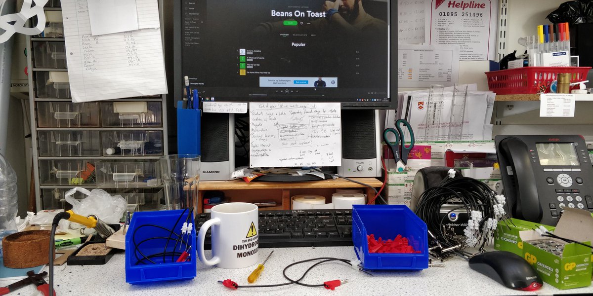 Chimbles84's tweet photo. In this picture:
#Coffee
#ThingsToMake
#BeansOnToast
#CollectivelyAGoodApproximationOfWhatJobSatisfactionLooksLike https://t.co/9VeiFHoYaJ