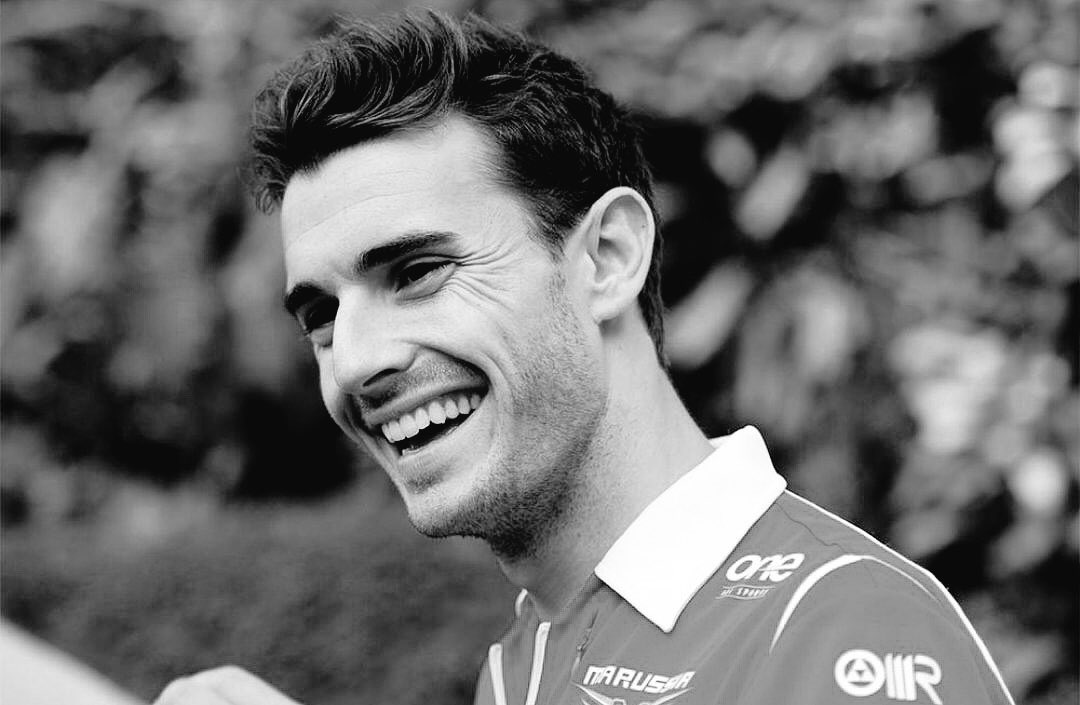 hilucyhere's tweet photo. 3 years ago now, but it still feels like yesterday.. will always miss seeing your smile plastered over that grid. thank you for inspiring so many people. gone but never, EVER forgotten, always thinking of you @Jules_Bianchi ❤ #JB17 #FlyHighJules #CiaoJules https://t.co/ZxYhwECOI9
