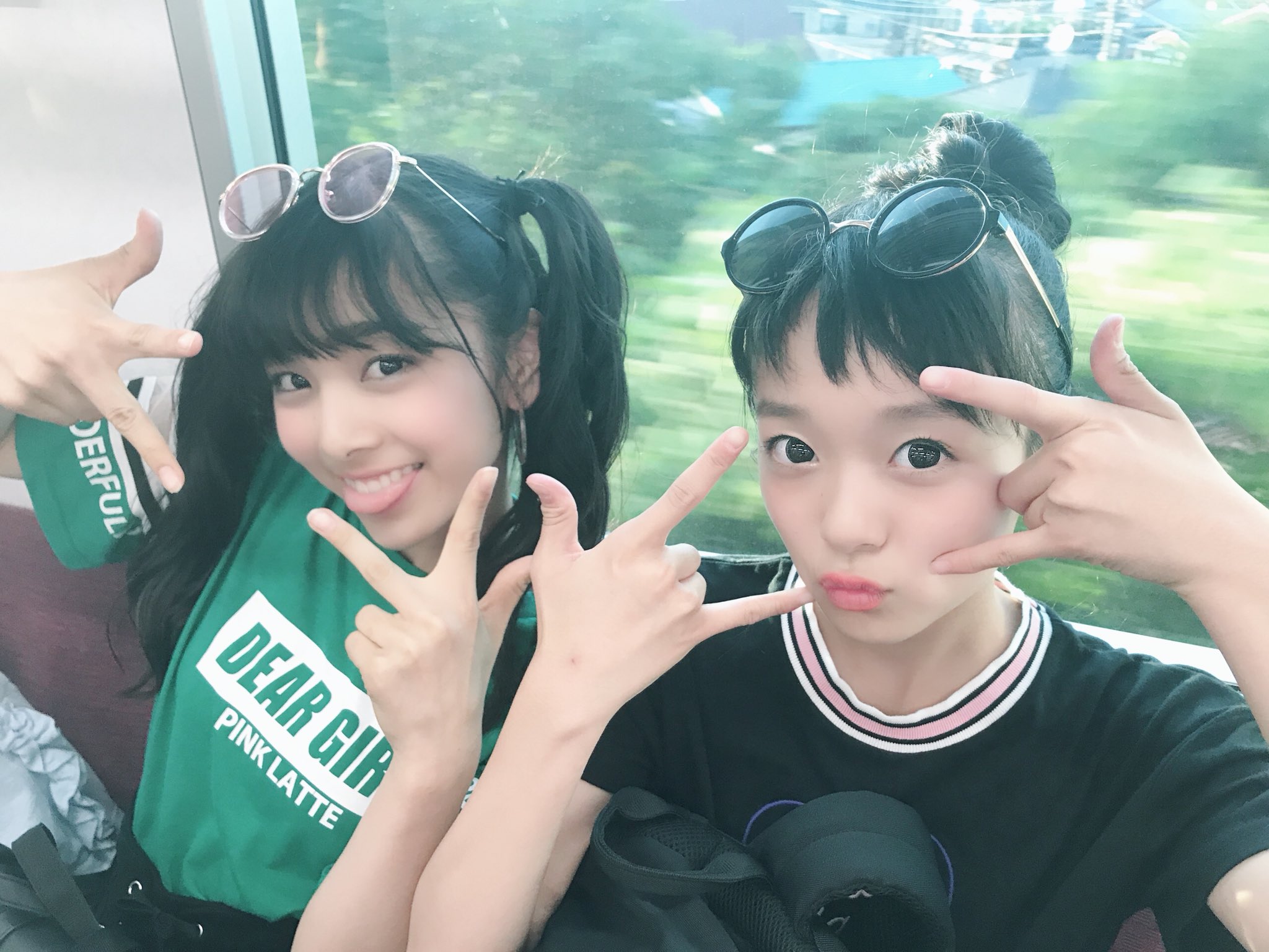 Pink Latte Tv ピンクラテtv 公式 Pltvオフショット モモユラ 私服の サングラス が かわいいふたり 目から日焼けするっていわれてるし サングラスは必須です Pinklattetv Pltv Pinklatte Plwm ピンクラテtv ピンクラテweb