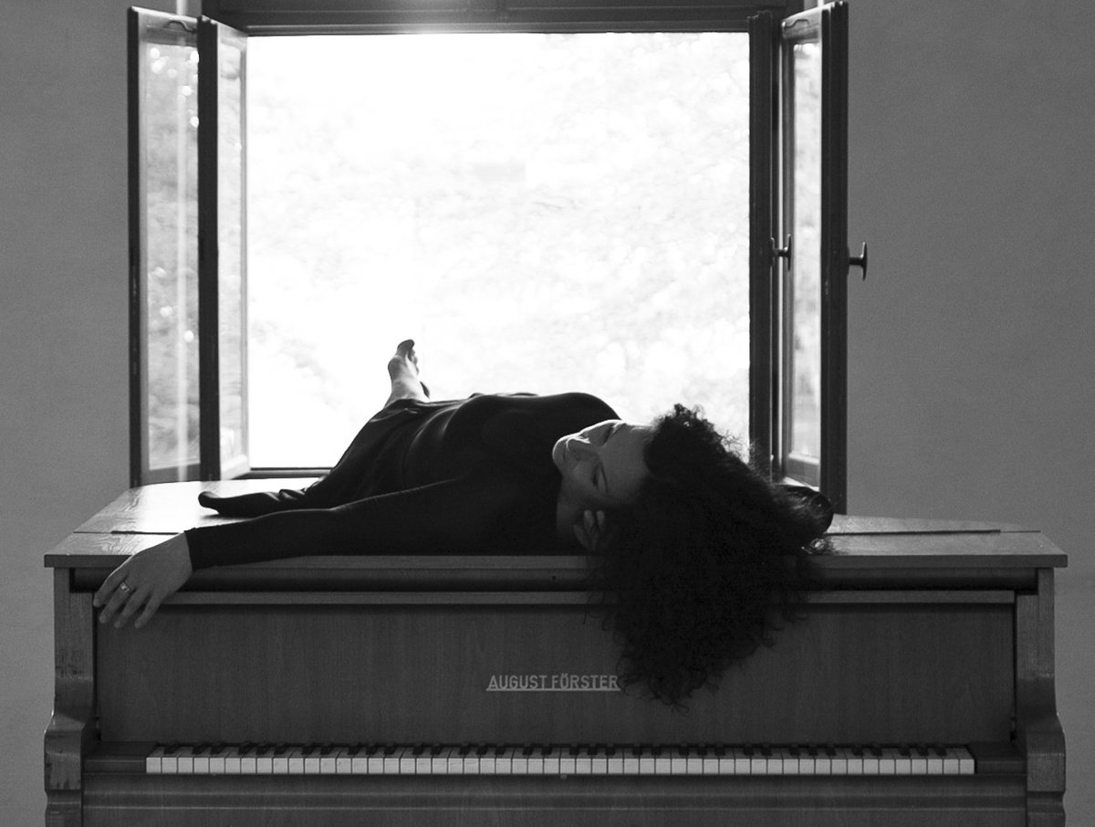 Have a nice sunshiny day! It´s gonna be another hot day in Germany! #dresden #Sommer #singersongwriter #piano #relaxing #chillingtime