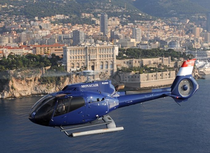 AllLuxuryBlog's tweet photo. The #SouthofFrance is the perfect place to enjoy #musicfestivals. @victordemonaco shares the one you can't miss this summer #jazzajuan #NiceJazz, #MCSSF... Get there by #helicopter and avoid all the traffic hassle. https://t.co/w9Olkt4I1m https://t.co/w2NlvVv7Se