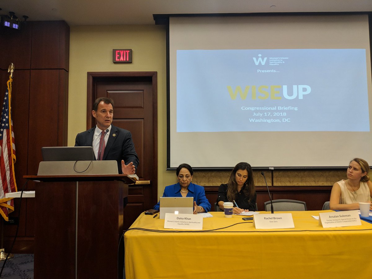 amelproject's tweet photo. @RepTomSuozzi kicking off the @WISEUpReport Congressional briefing @DaisyKhan @Arsalan_Suleman @DMogahed @SalamAlmarayati @WaelAlzayat @mpac_national @TheISPU @OnlyThroughUS @AMInstitution @EmgageUSA https://t.co/ArvmHuOKQr