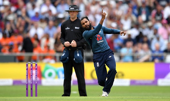 TheCricketerMag's tweet photo. RASHID! Beauty beats Kohli all ends up! Pitched somewhere in Huddersfield and turns back to hit the top of off! India 156-4 (30.1). #ENGvIND https://t.co/DN6LOeqrPk