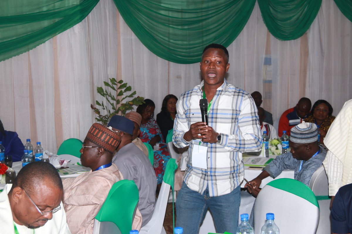 Somtombelu's tweet photo. Photo story: Lawmakers in serious interactions on the state health Insurance modalities, comparing notes and getting clarifications from Min of Health @IsaacFAdewole
@ebaruwa
@GafarAlawode
@USAIDNigeria
@HFGProject
@LegNet4UHC  
@jennychisomblog
#UHC  #healthfinance #LegNet4UHC https://t.co/iad04czirm