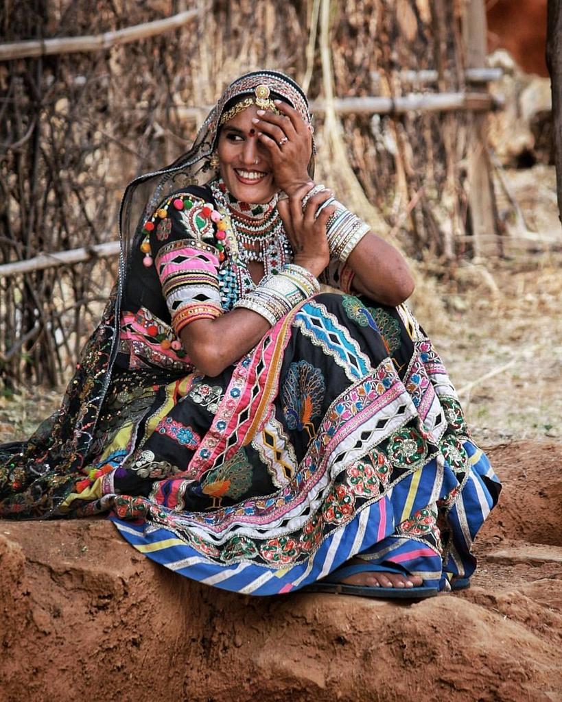 Padharotravel's tweet photo. 4th post of our series: Portraits from Rajasthan.
Follow and tag us in your portrait shots through Instagram to get featured in this series.
#padharotravel
#padharorajasthan #GLocalTravel #igersindia #IncredibleIndia #exploreindia #india #wanderers #portrait #beautiful https://t.co/IKbWLVR6YH