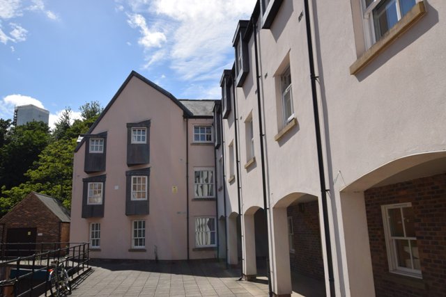 FOR SALE DURHAM CITY 1 BED RIVERSIDE APARTMENT £189,995 TENANTED FOR NEXT 12 MONTHS GREAT INVESTMENT CONTACT US TO ARRANGE A VIEWING
