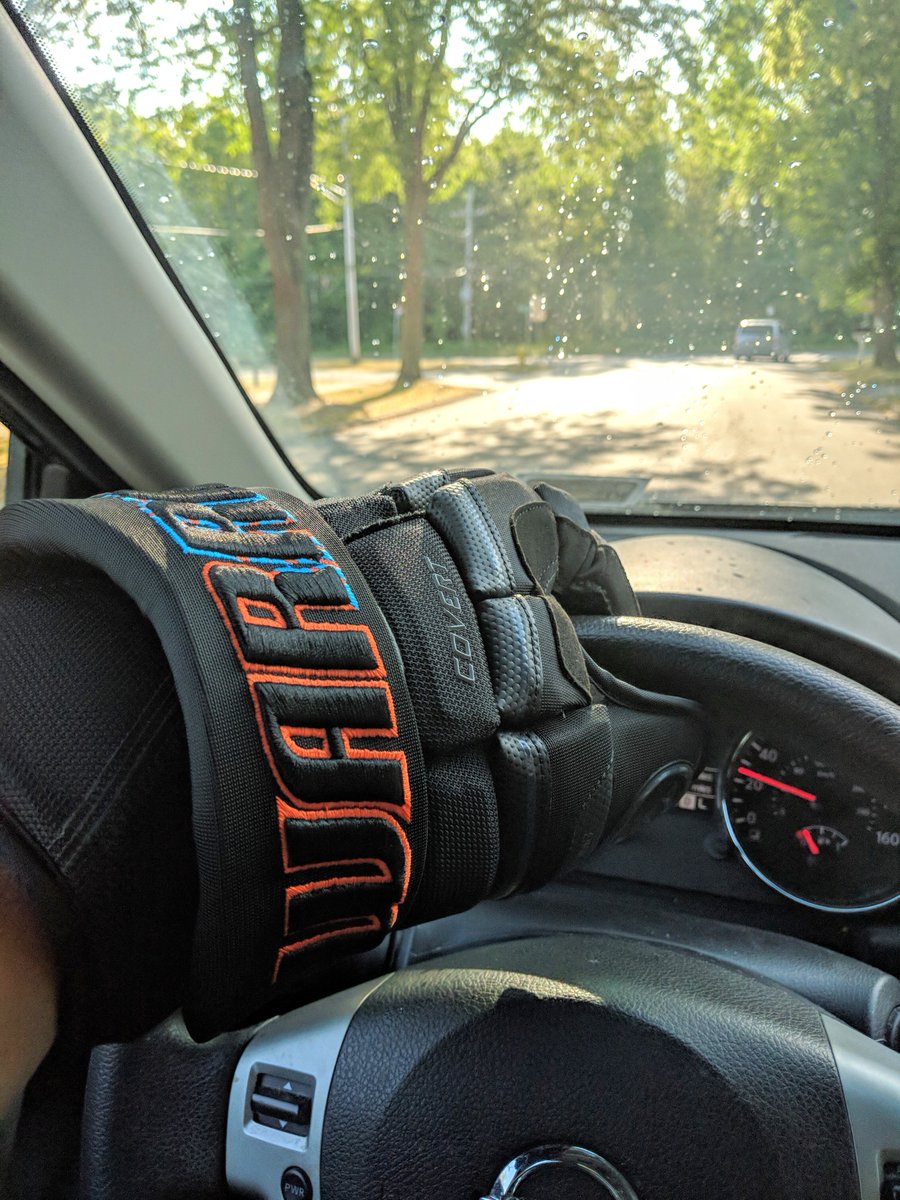 DiMa1720's tweet image. Head over to your nearest hockey shop and order the #CovertQREdge from @WarriorHockey the new Edge Taper provides improvement in release and shot power... Dont forget to pick up some sweet driving gloves as well... #WarriorVIP #GainTheEdge available in stores July 20th