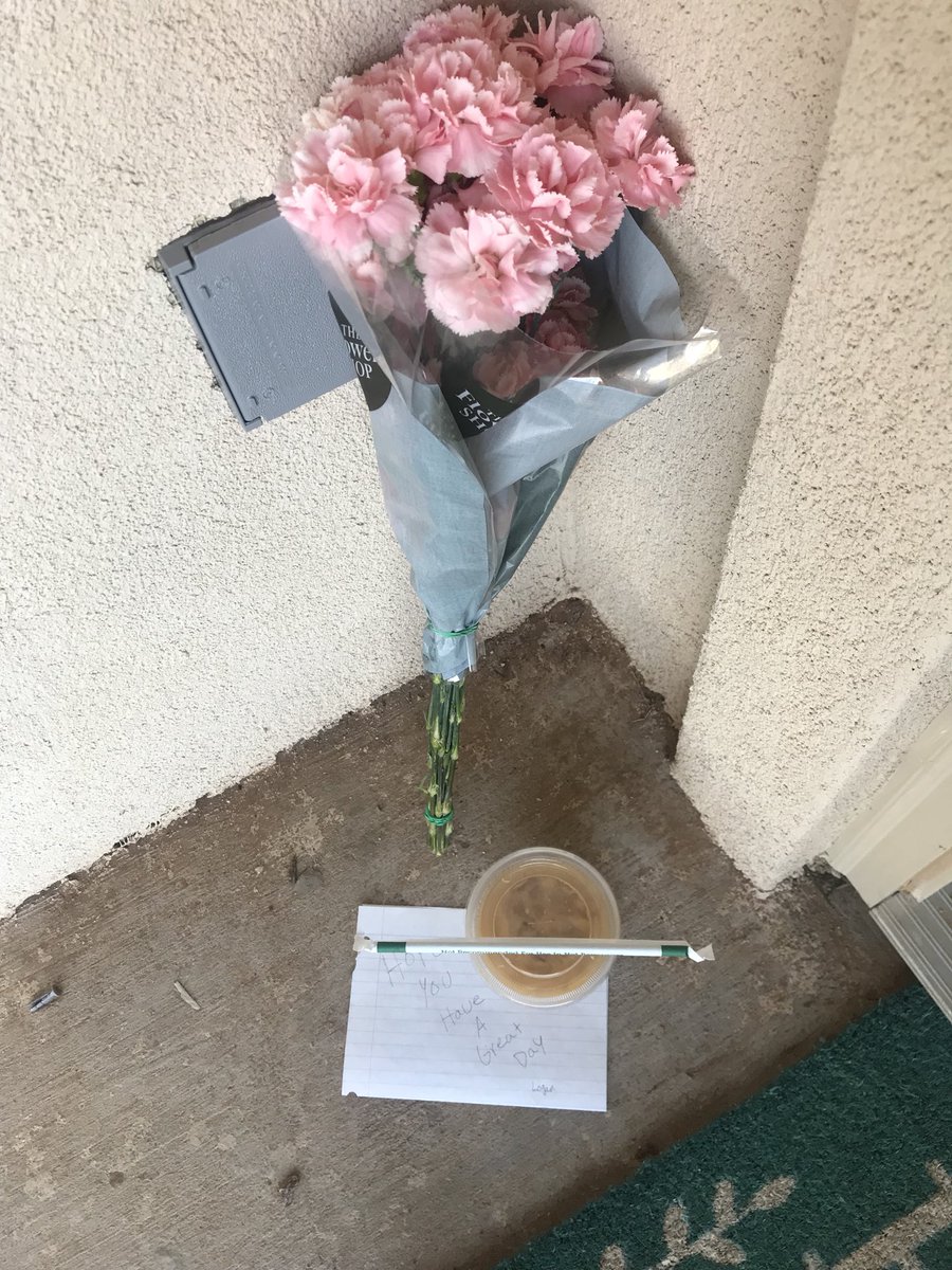theycallmebaize's tweet photo. I am dating the most thoughtful and selfless man. https://t.co/TVvvdk8j2g