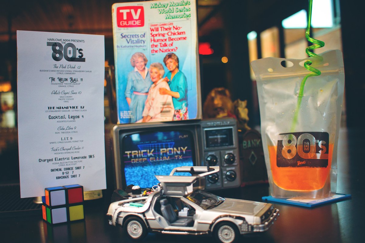 RstrntInsdr's tweet photo. Restaurants give patrons a reason to come back again and again by changing menus, décor and cocktails several times a year. Featuring @NextRestaurant @aviarycocktails @Alinea @chowfoods @5SpotSeattle @EndolyneJoes @thehi_life @cookstacoma @brewersrow25 https://t.co/DSPYzVxwQF https://t.co/nMu6NwfMfE