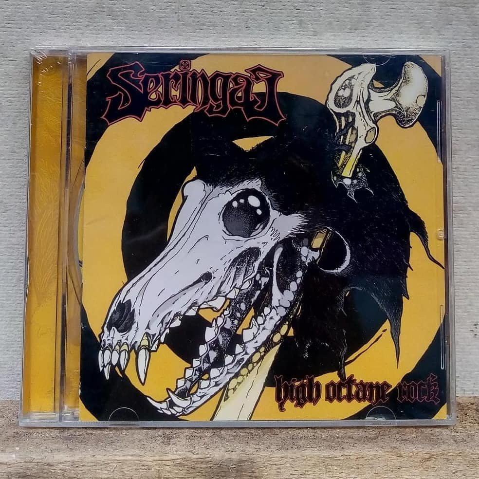 <a href="/aparatmati/">🐺</a> (Seringai)
Album Seringai dari mulai High Octane Rock, Serigala Militia, Taring, dan yg paling baru album Seperti Api. Judul-judul album Seringai tersebut punya benang merah yg sama, dimana bentuk visual  sampul albumnya adalah buah tangan dari sang vokalis, Arian 13
