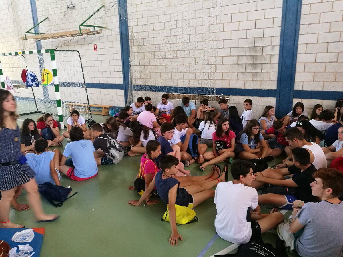 conviga4picacho's tweet photo. Buenos días desde Picacho. Hoy conocemos la historia del Muñeco de sal. Y luego... rumbo a Chipiona!! #OsLlamoAmigos https://t.co/CAJO1Gn4v7