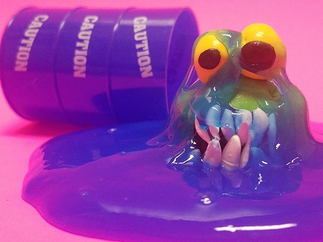 DedHedDesigns's tweet photo. Mutant Spill Silicone Monster
#handmade #silicone #mold #artistsoninstagram #ooze #art #minifigures #design #customfigures #vaporwave #colors #slime #monster #creature #purple #pink #blue #dedhed #dedheddesigns https://t.co/hseNoP4PWp https://t.co/izQFMBX0KC
