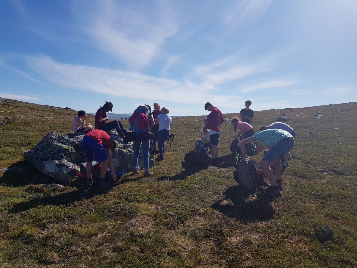sw3lbp's tweet image. De #ea595 heeft de afgelopen 2 dagen een prachtige hike door #Noorwegen gemaakt. Ze hebben vannacht overnacht op 1300m hoogte. #zoka18 #scouting #sw3lbp