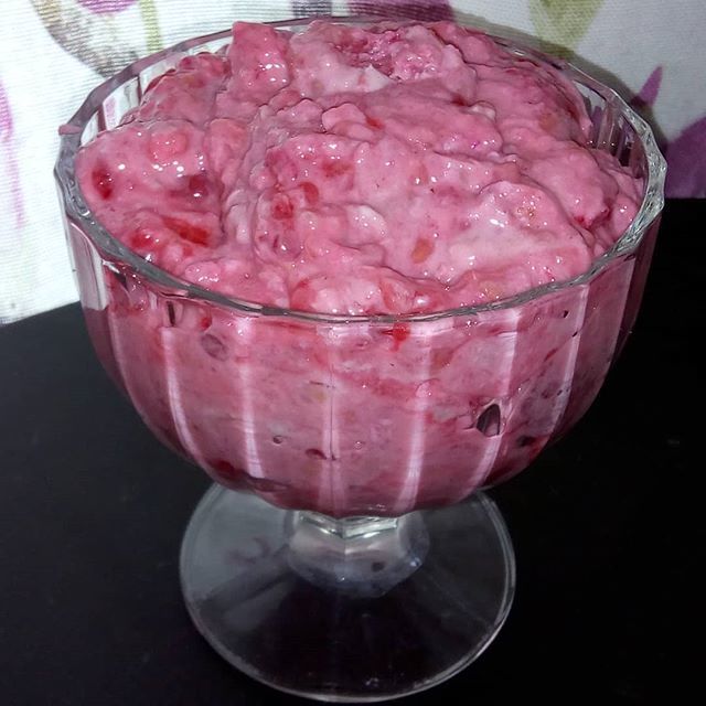 mymummyreviews's tweet photo. These #slimmingworld #overnightoats were delicious! It was 40g oats, raspberries (with a small amount of @canderel_uk sweetener) and a pot of @weightwatchersuk vanilla yogurt . Completely free and my #HEXB of oats.
#sw #slimmingworlduk #slimmingworldfol… https://t.co/s10B0yqxl5 https://t.co/zz6TMoOGzq