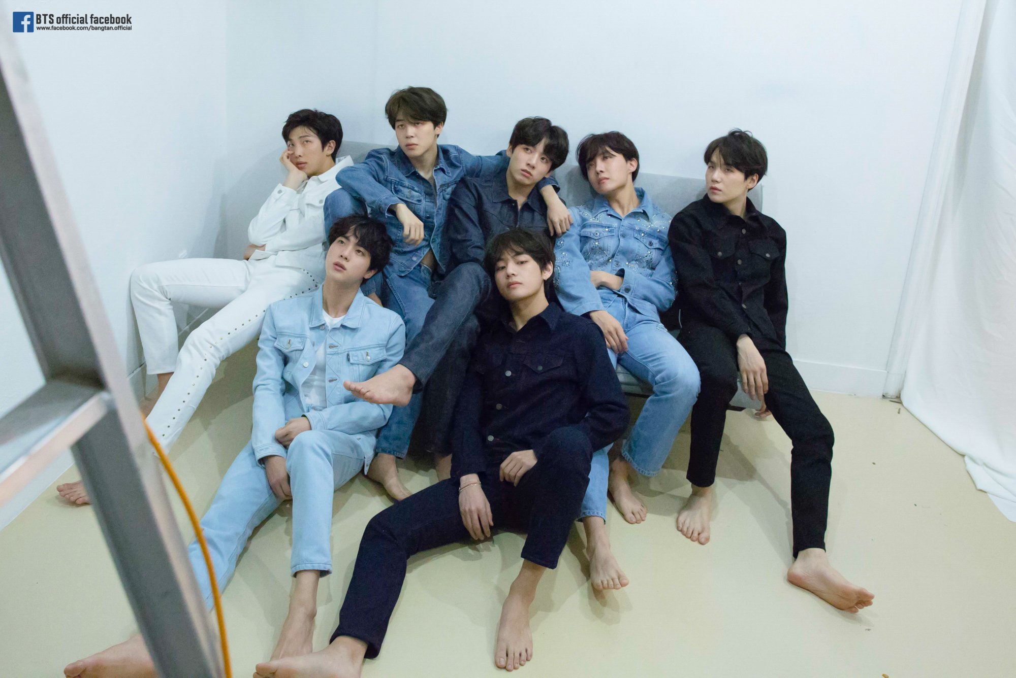 BTS ㅇㄴㄹ 오늘 写真集 BTS OFFICIAL Photo Collection 8.5 x 11 Inch First Edition, K