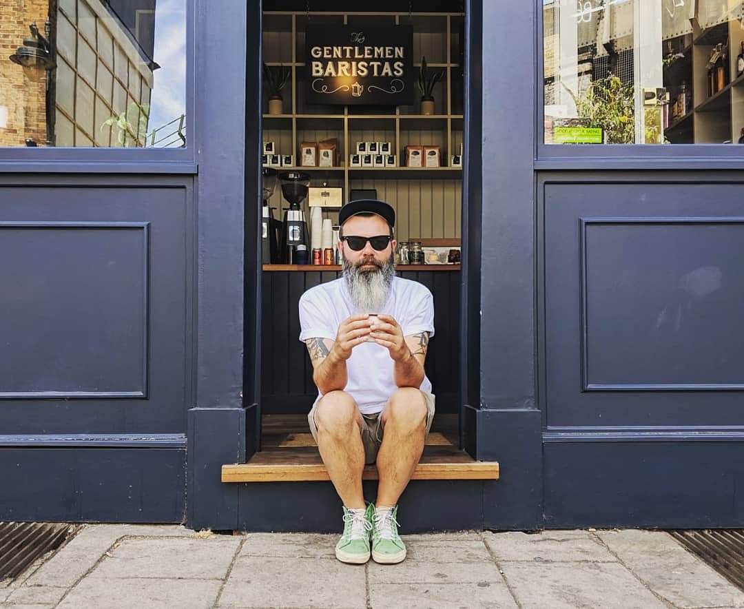 TheGBswhatwhat's tweet photo. Everybody loves the sunshine! 
.
@mancbeard (our Bessie friend from @fourpurebrewing ) catching some rays...
.
.
The #CoffeeStore
11 Park St, London Bridge, SE1 9AB (nr. @boroughmarket )
.
#chilled #iceicebaby #somethingchilled #caffeine #londonbridge #borough #se1 #chillout https://t.co/jVDCQHi0Qq