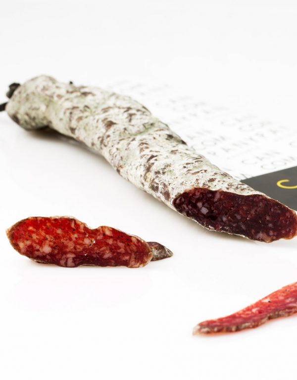 FUET NEGRO ⚫

De la mejor selección de carne magra de cerdo y los mejores condimentos nace nuestro fuet negro.

Una pieza única diseñada para sorprender a tu paladar.

Haz ya tu pedido: cancompany.es/producto/fuet-…