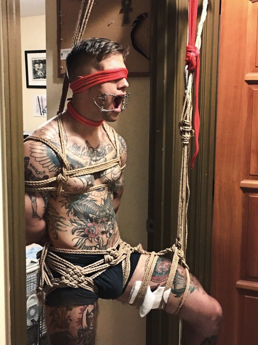 kole twitterissa gay koleyim bdsm konusunda deneyimli oyuncaklari olan sahip yada ariyorum master sahip sahibe bdsm slave https t co my94rfcpr4 twitter