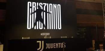 #Cr7 the real #KingOfFootball.