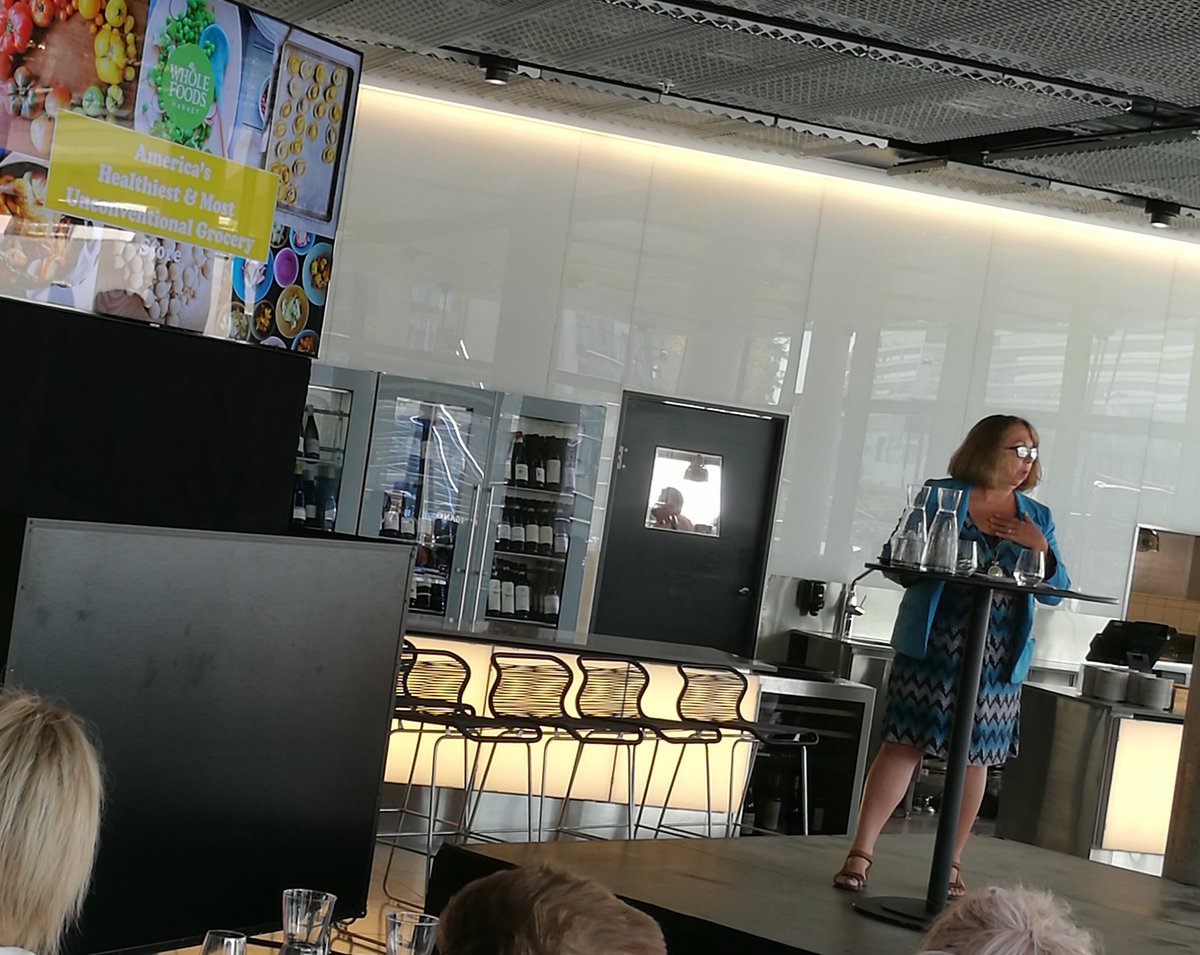 'Vi har en urokkelig tro på bærekraftig landbruk' <a href="/CCLfoodie/">Cathy Cochran-Lewis</a> fra <a href="/WholeFoods/">Whole Foods Market</a> deler fra supermarkedkjedens suksessformel #kokepunktet